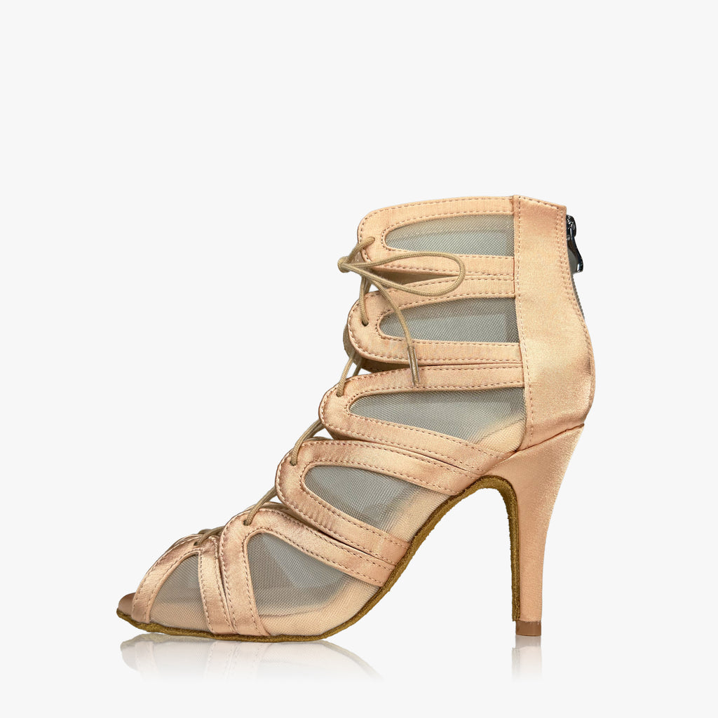 BLACK SWANKY BOOT