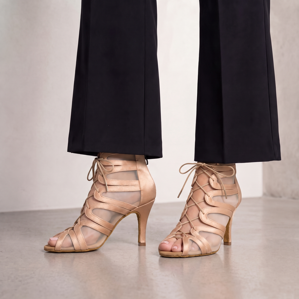 BLACK SWANKY BOOT
