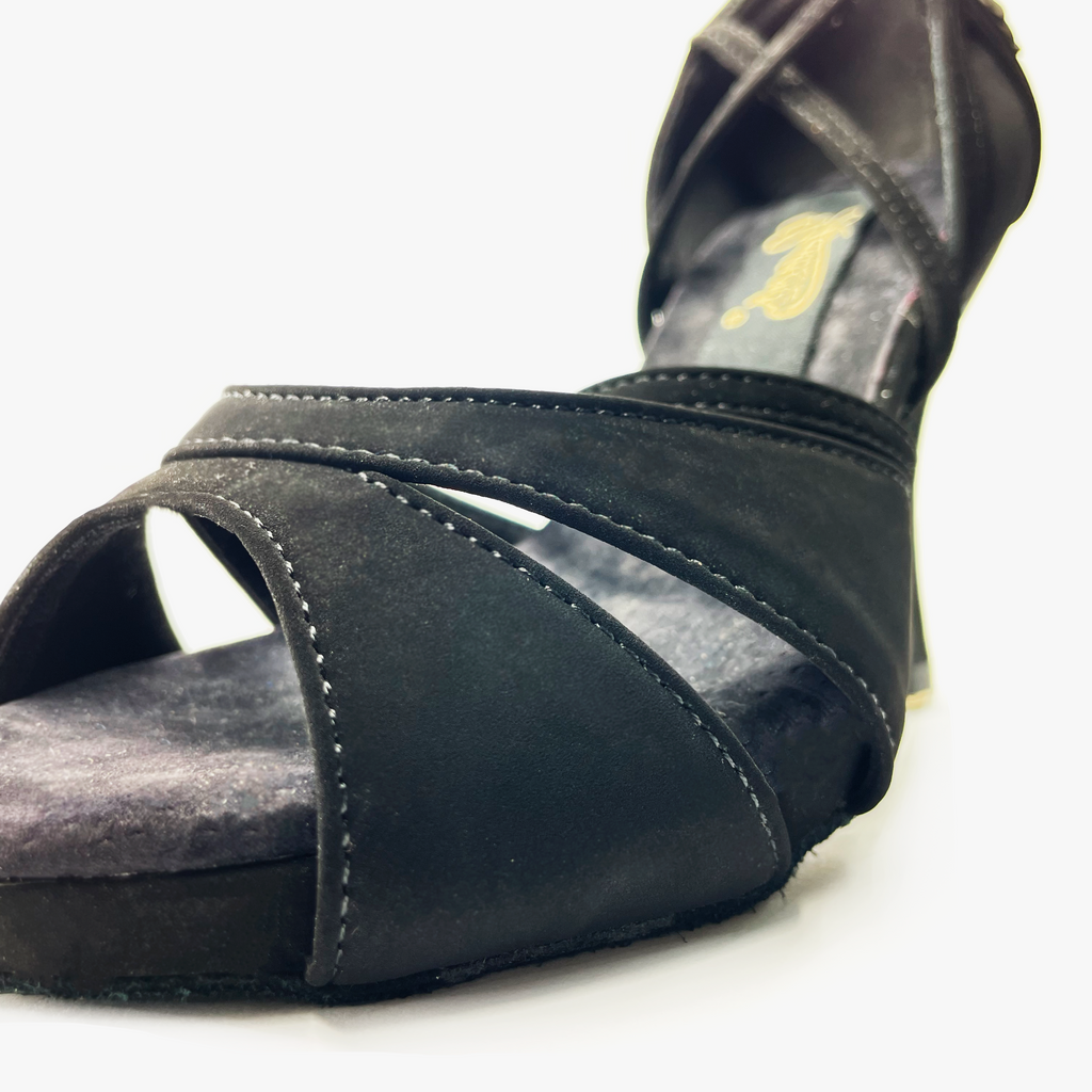 LILY NEGRO PLATAFORMA